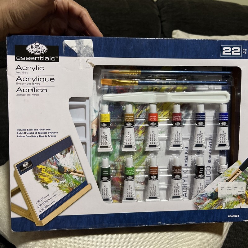 NEW - Royal Langnickel Acrylic Art Set RD844L - 22 Piece Art Set w/ Artist Pad