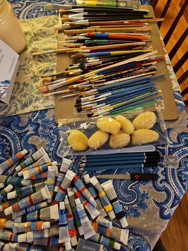 Lot Of 144 Artists Paint Brushes Various Sizes & Brands & 51 Artist Loft Paints