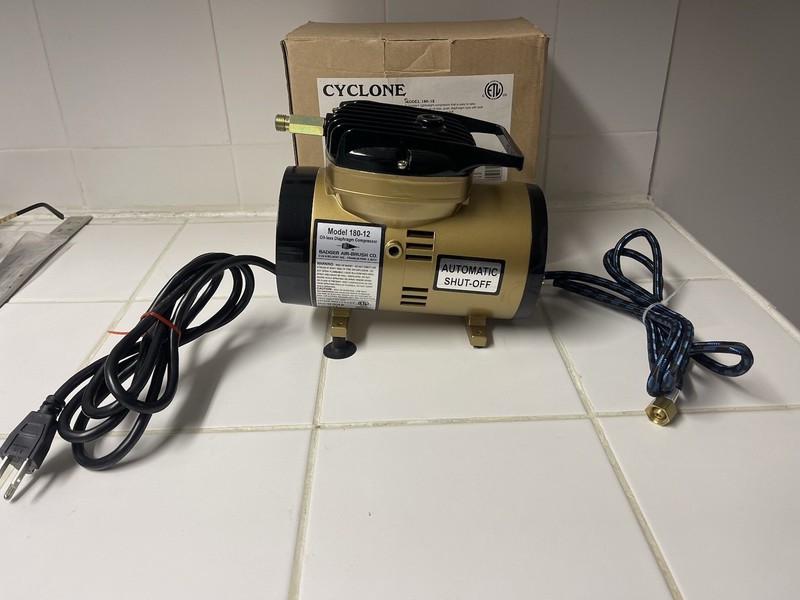 Badger Air-Brush Co. Model 180-12 Cyclone Airbrush Compressor With box