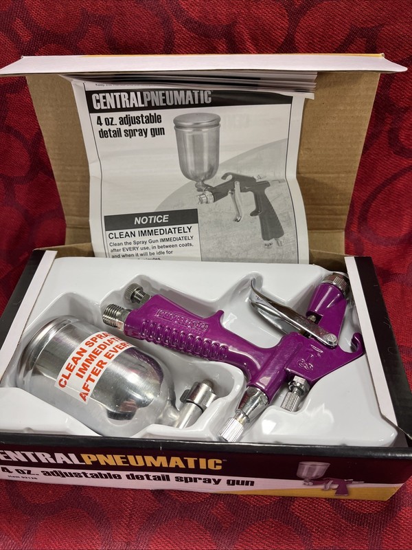 New Central Pneumatic 4oz Adjustable Gravity Feed Dual Action Airbrush — 8378