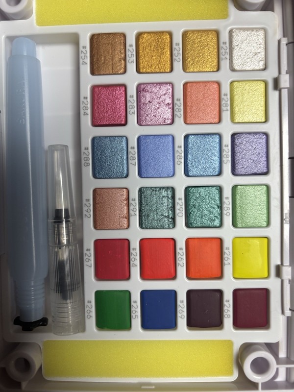 SAKURA Koi Pocket Field Sketch Box – 24 Watercolors, Brush, Sponge & Palette Set
