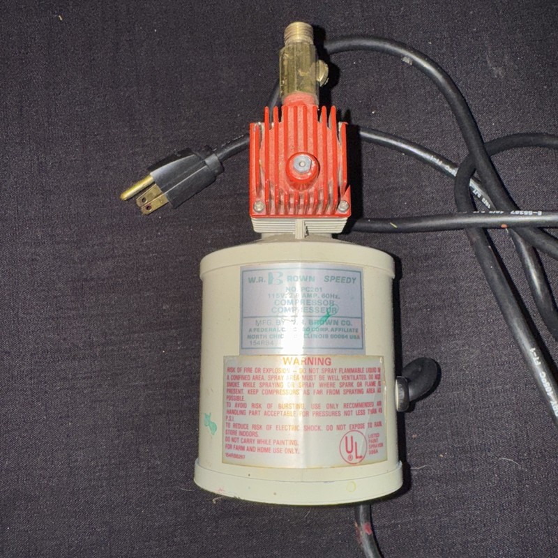 W. R. Brown Speedy Compressor Piston Model PC201 Hobby Paint Sprayer gallery