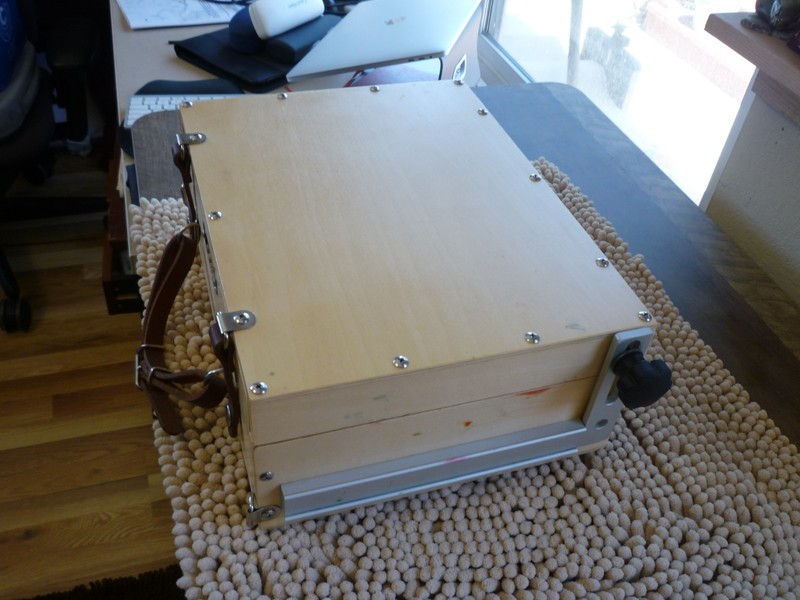Pochade Box by Guerrilla Painter Large 9x12 Size Box plein air painting gallery