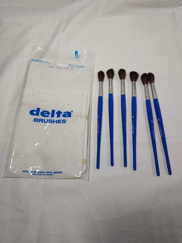 Arts and Crafts Artist Paint Brushes Delta Size 10 No. 1126 Blue 6 pcs. NOS 3B4