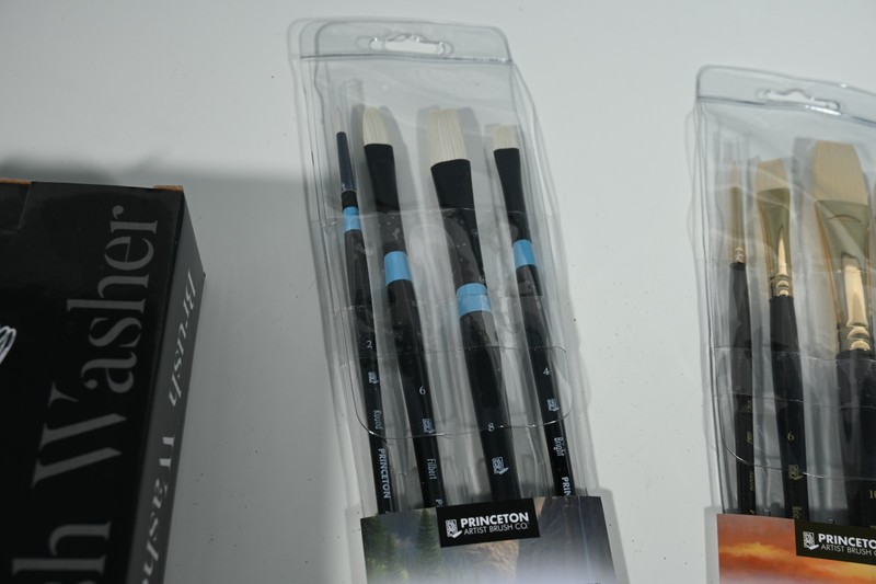 Princeton Aspen and Dako Long Handle Oil Acrylic Synthetic Paint Brushes Washer gallery