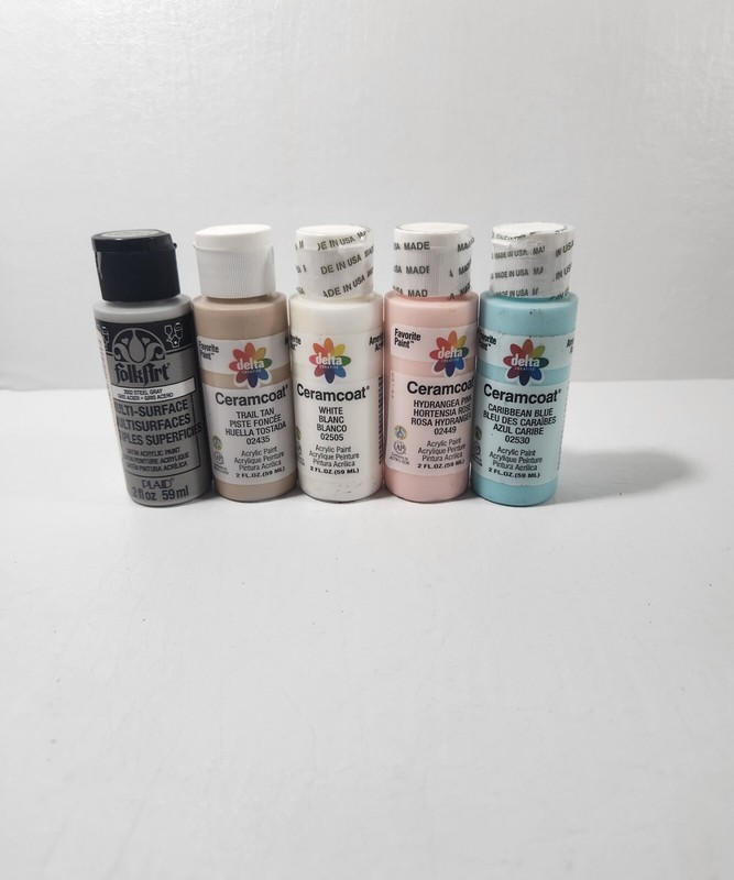 Delta Ceramcoat Acrylic Paint in Assorted Colors (2 oz), Lot 5 see description