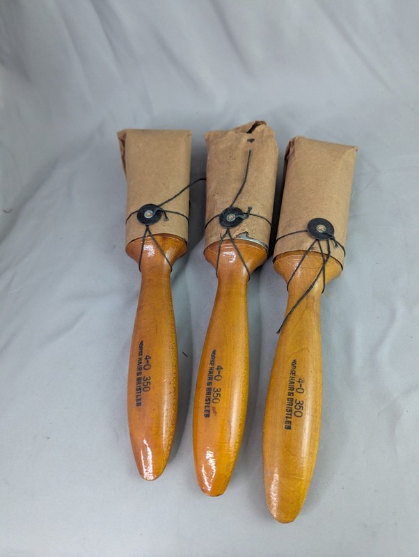 Vintage Large Horsehair Round Paintbrush Stencil Wood Handle 4-0 350 Unused