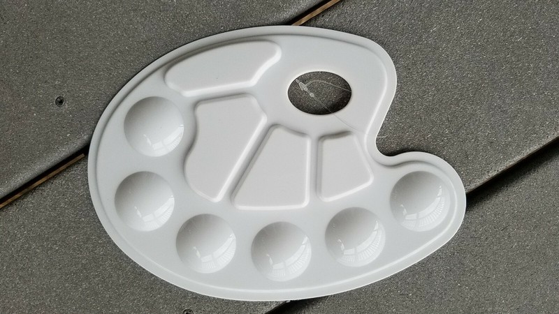 Artist Plastic Paint Palette Trays with 10 wells ~ White Plastic 9 x 7 inches